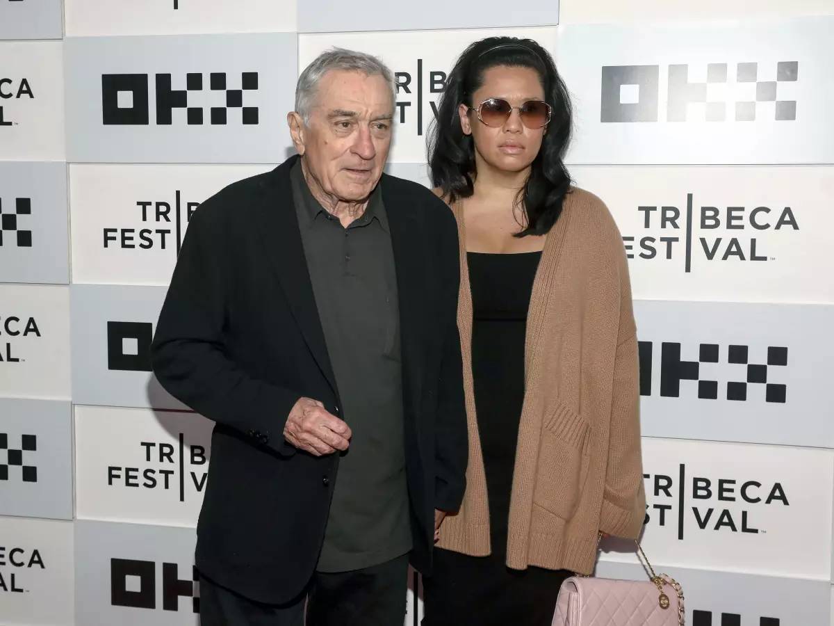 Tiffany Chen, Robert De Niro, Robert DeNiro