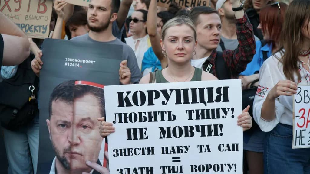 Zelensky’s quiet crackdown on Ukraine’s anti-corruption bodies exposed