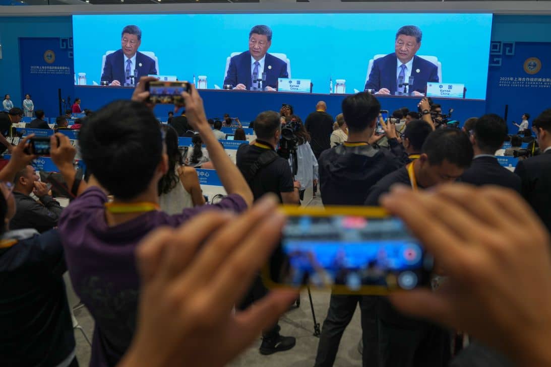 Xi Jinping with Vladimir Putin and Kim Jong Un in Beijing summit challenging US dominance