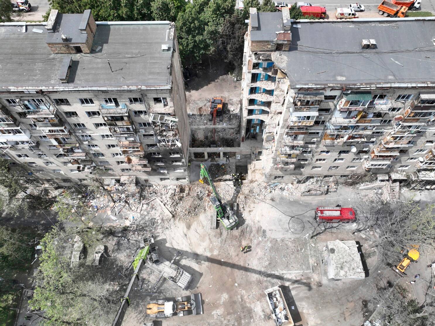 Evacuation in Kyiv following overnight strikes