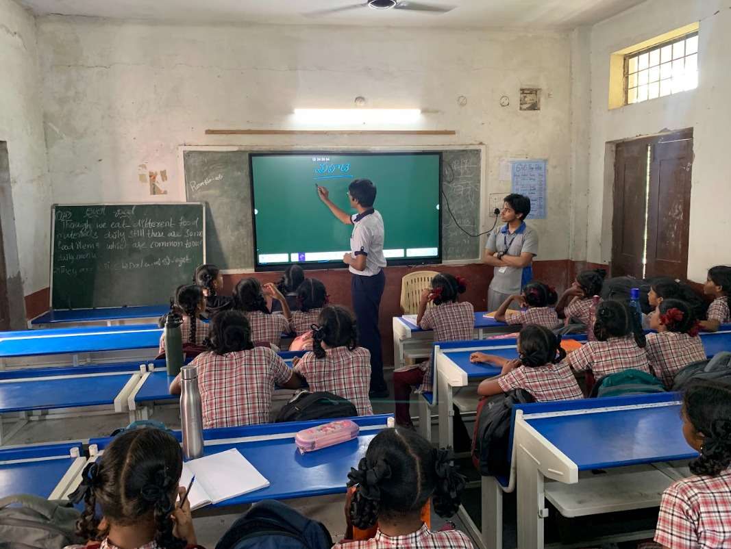 Debate in Telugu through Mahati Gives Students a New Voice Debate in Telugu through Mahati Gives Students a New Voice