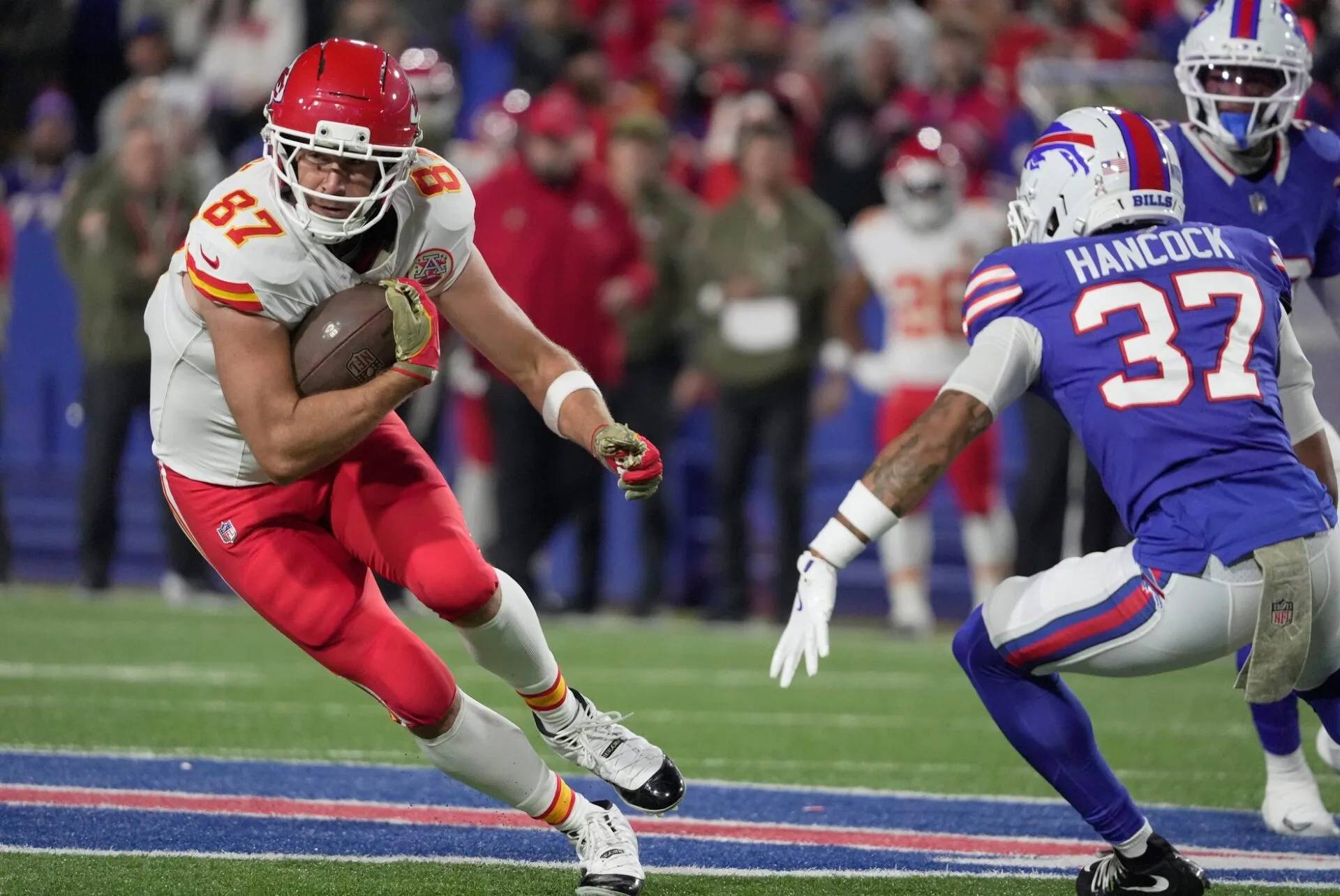 Bills Dominate Chiefs 28-21: Allen sets record, Mahomes struggles in AFC showdown