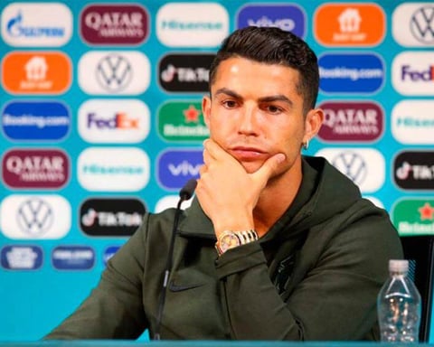 ronaldo coca cola stock price drops