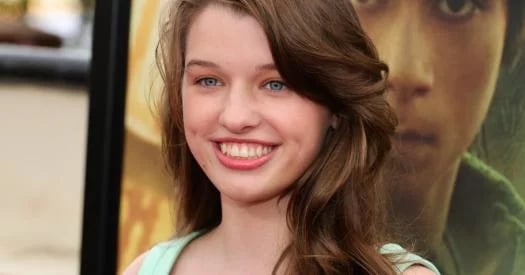 Milla Jovovich daughter Ever Anderson age 15 red carpet Peter Pan and Wendy 2023 premiere