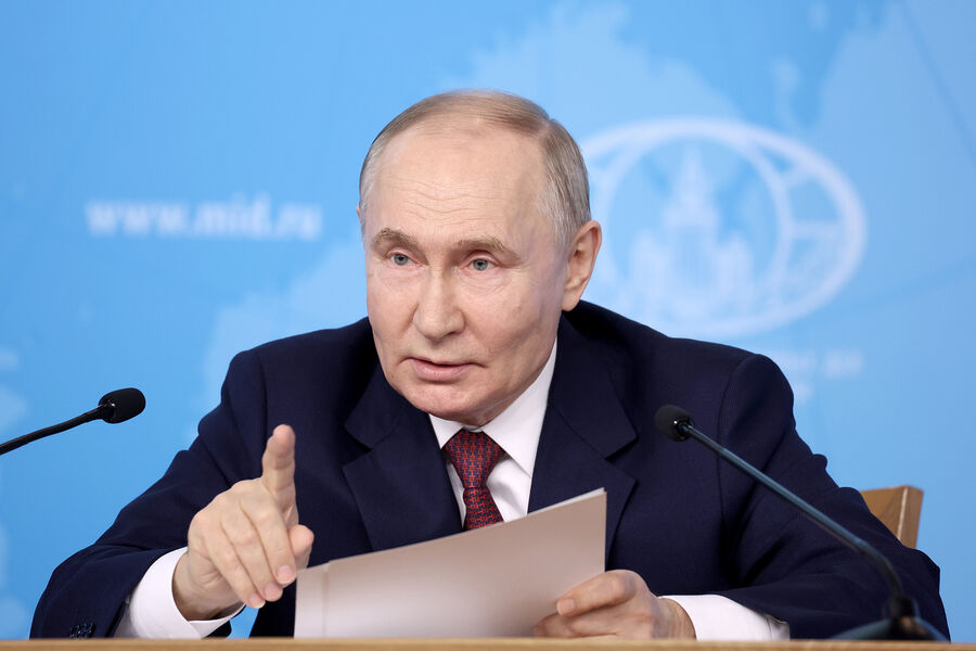 Vladimir-Putin-meeting