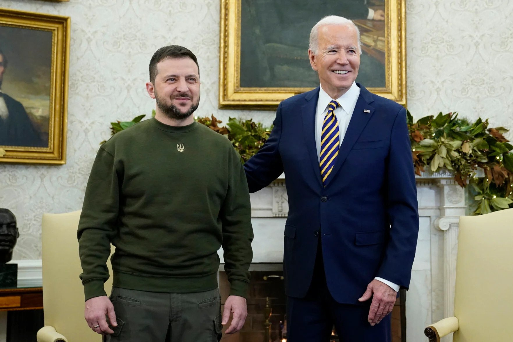 US President Joe Biden meets Ukrainian President Volodymyr Zelensky