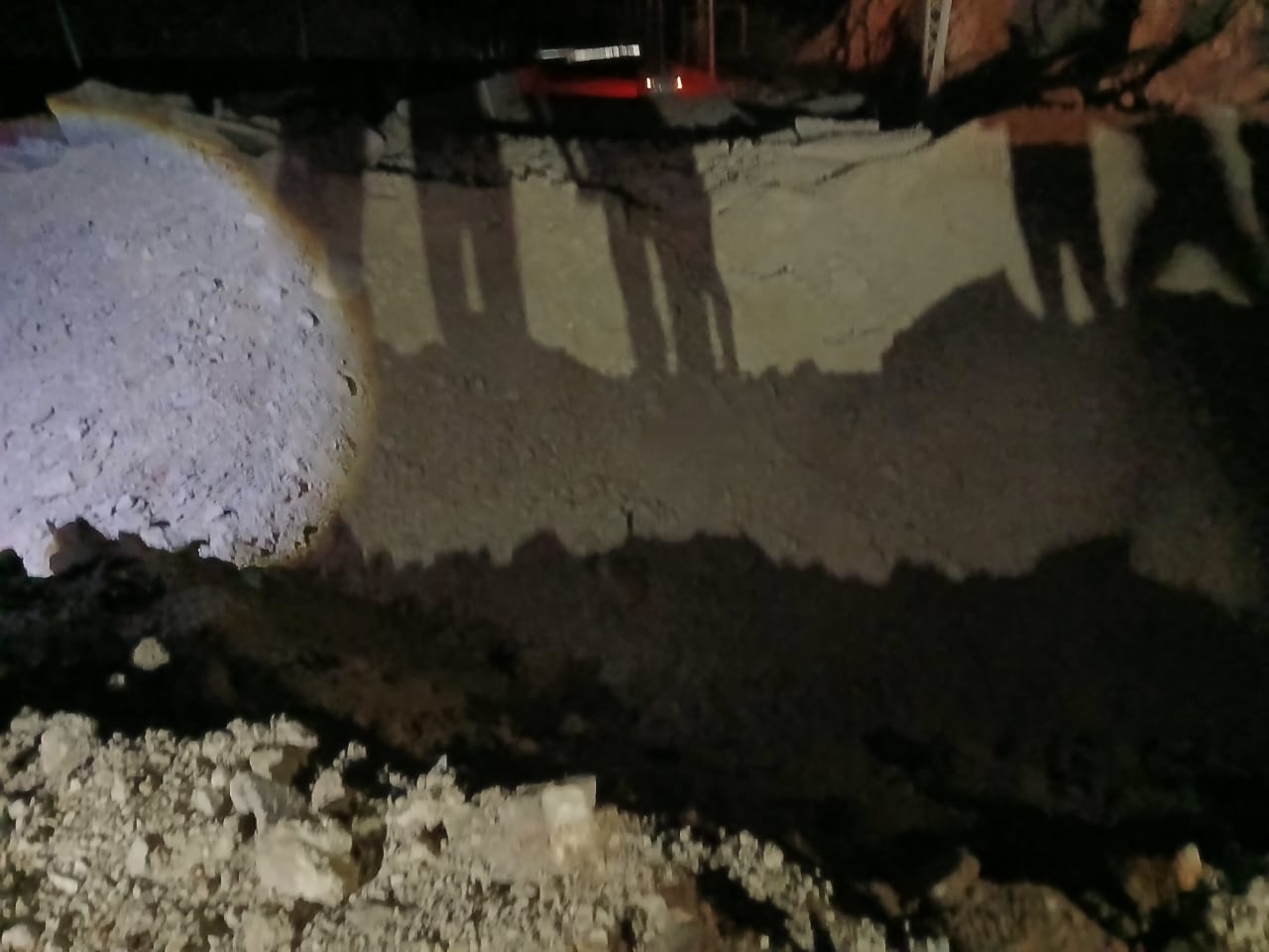 A deep hole caused by the Israeli aggression on the vicinity of the Masnaa crossing, which led to the cutting of the international road between Lebanon and Syria - October 4, 2024
