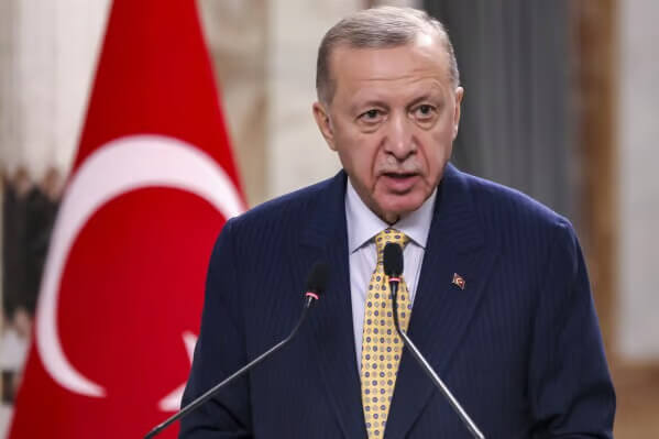 Erdogan stresses need to combat PKK and ISIS in Syria