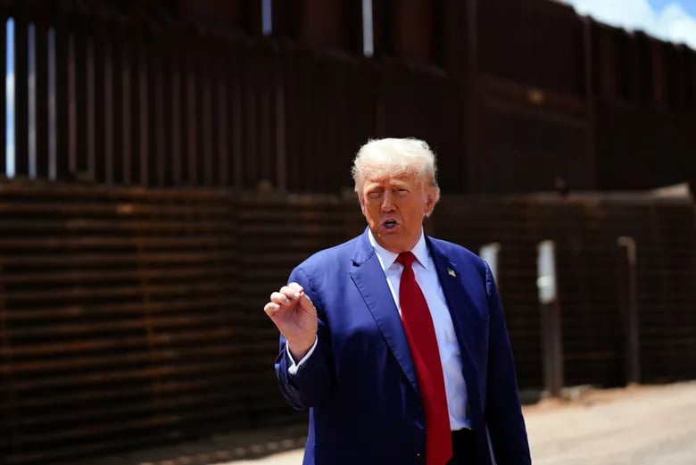 donald trump, immigration policy, mass deportation, US borders
