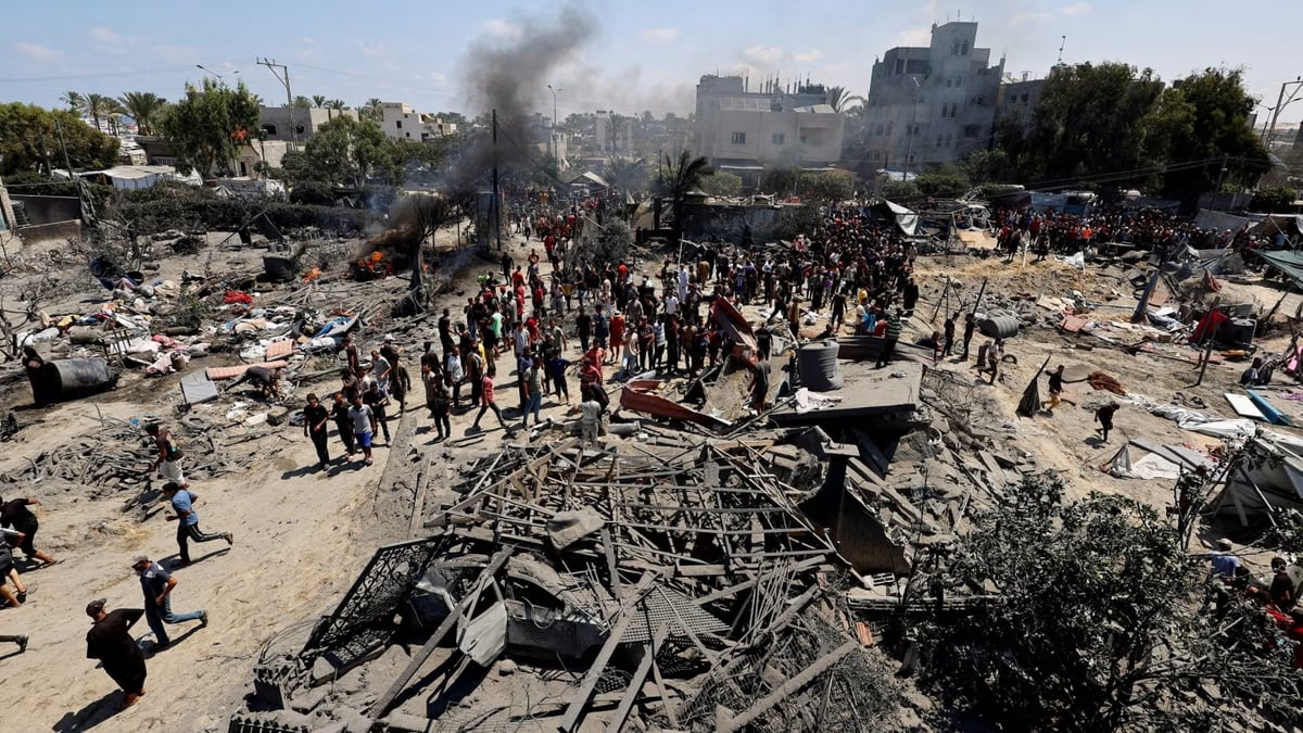 Trump Gaza plan, Israel war crimes, Gaza ethnic cleansing, U.S. backing Israel, Palestine displacement