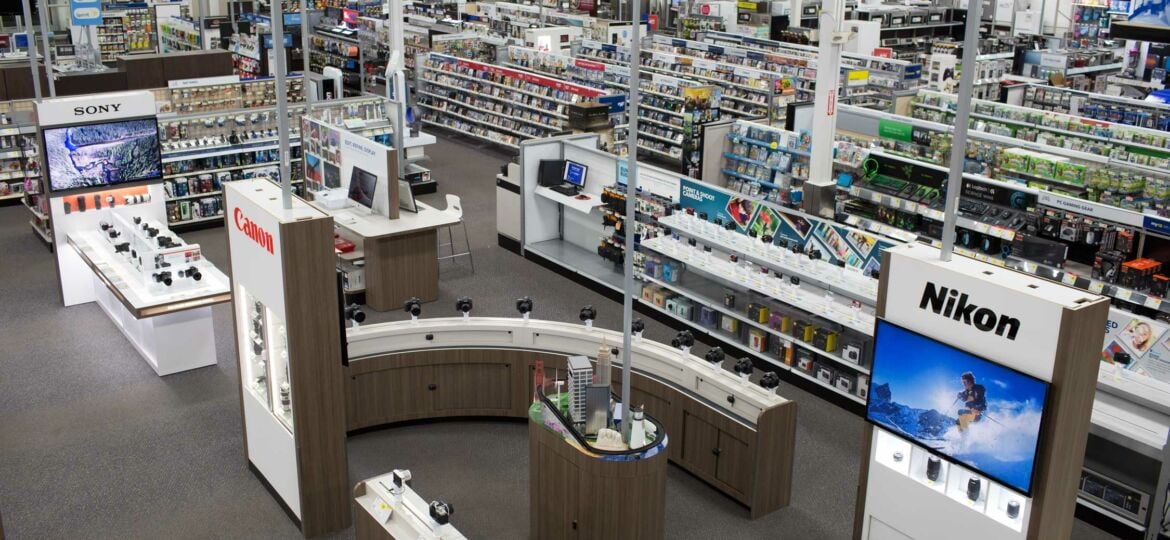 Photography learning centre in 'Best Buy' store Best Buy surveillance systems, smart shelves, facial recognition, sensor-based tracking in stores