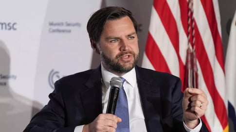 US Ukraine policy contradiction, J.D. Vance Ukraine statement, Russia NATO demands, Ukraine ceasefire rejection, Kremlin response to US diplomacy, Minsk agreement betrayal