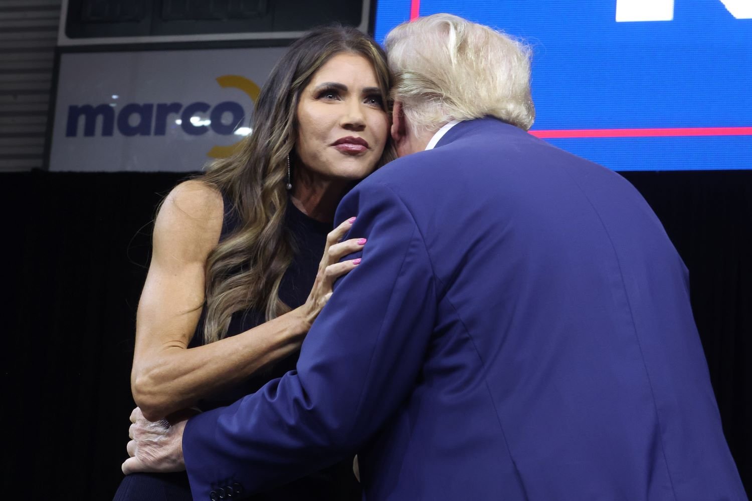 Kristi Noem LA protests, Claudia Sheinbaum Noem feud, Mexico US immigration, Trump immigration policies, Sheinbaum immigration response, Noem Sheinbaum clash, LA unrest Mexico
