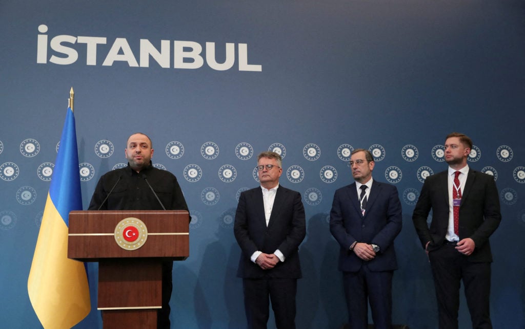 Russia Ukraine peace talks, Istanbul negotiations, prisoner exchange Russia Ukraine, Vladimir Medinsky Istanbul, Ukraine conflict resolution, Turkey mediates peace