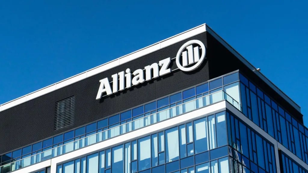 Allianz Life data breach, cyber-attack, stolen customer information, social engineering attack, insurance company cybersecurity, personal data exposed, cloud CRM system breach, FBI investigation, Allianz North America, data security risk
