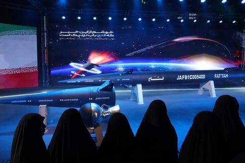 Iran missile launch, air defense evasion, Israel conflict 2025