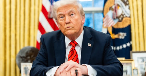 Dictator Trump threatens illegal Chicago takeover in authoritarian power grab