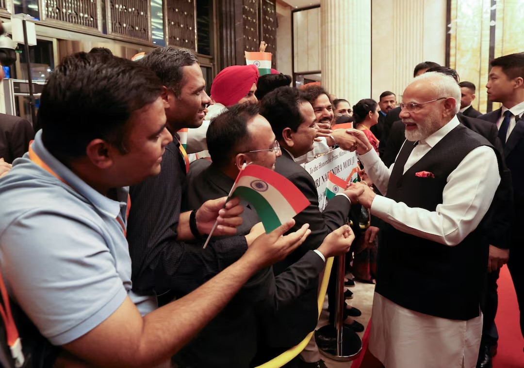 Xi and Modi in Tianjin discussing China-India border disputes at SCO summit