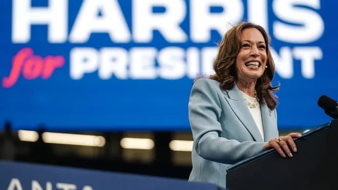 Kamala Harris at the 2024 Democratic National Convention, presidential nominee Kamala Harris biography, Kamala Harris 2024 election, Kamala Harris Democratic nominee
