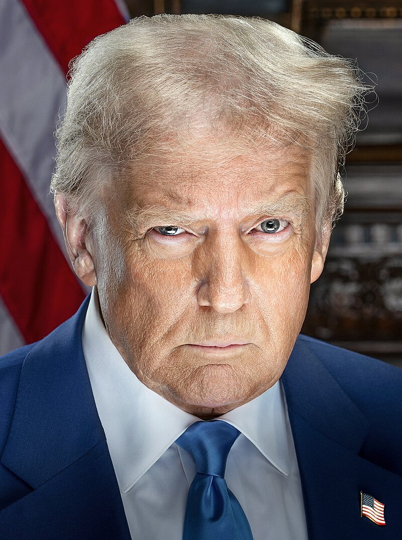 Trump official portrait 2025 tariff announcement President Donald Trump official portrait, symbolizing U.S. 100% semiconductor tariffs