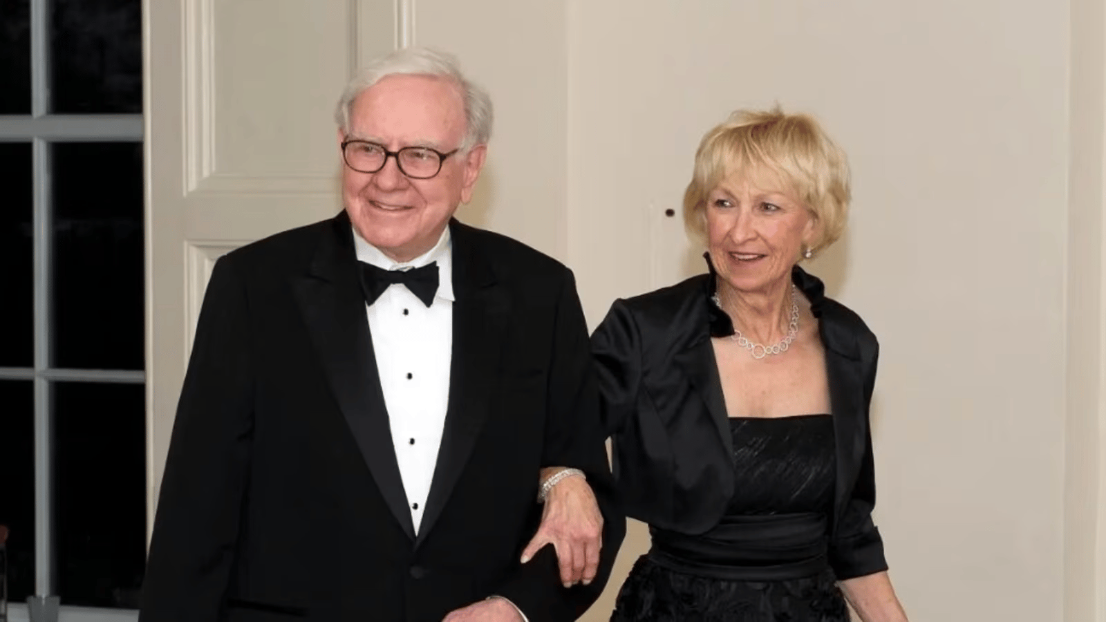 Astrid Menks, Warren Buffett’s wife, age, biography, wedding