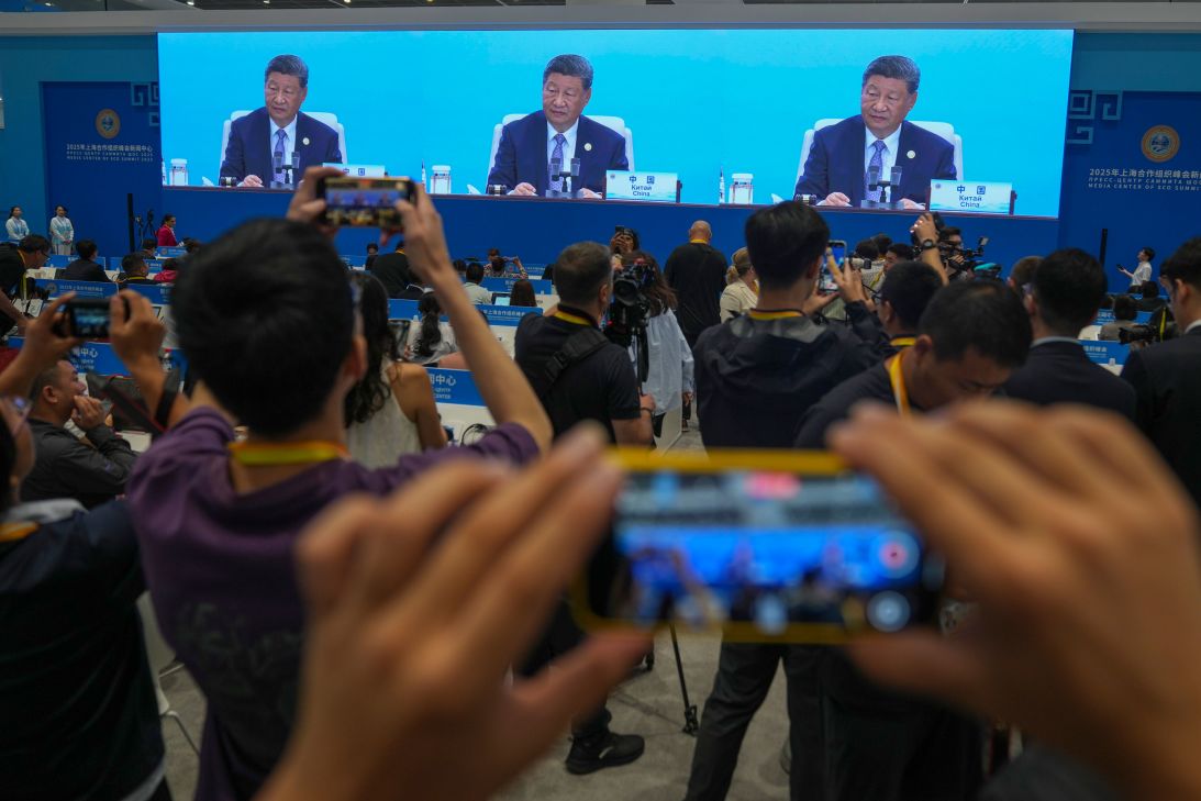 Xi Jinping with Vladimir Putin and Kim Jong Un in Beijing summit challenging US dominance