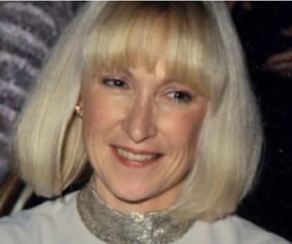 astrid menks latvia, astrid menks background, warren buffett wife early life