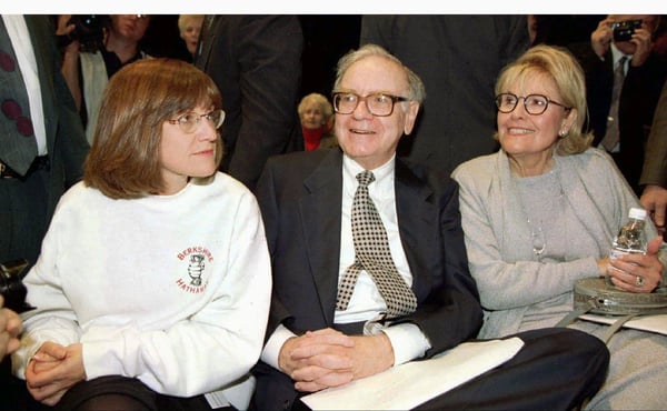 astrid menks susan buffett, warren buffett wives, unconventional marriage