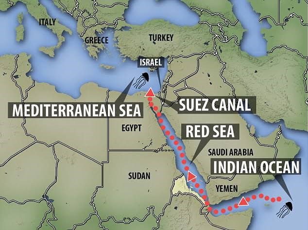 Red Sea routes, Suez detours, Cape of Good Hope, shipping risk 2025