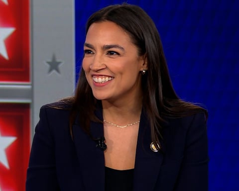 Bernie Sanders and Alexandria Ocasio-Cortez take questions at CNN’s “Shutdown America” town hall in Washington, moderated by Kaitlan Collins.