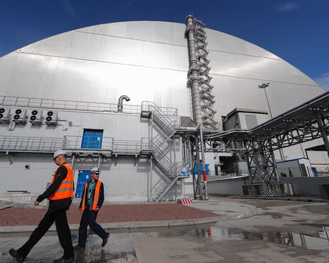 Russia Ukraine war Day 1,316: power lines near Chornobyl after a temporary grid outage