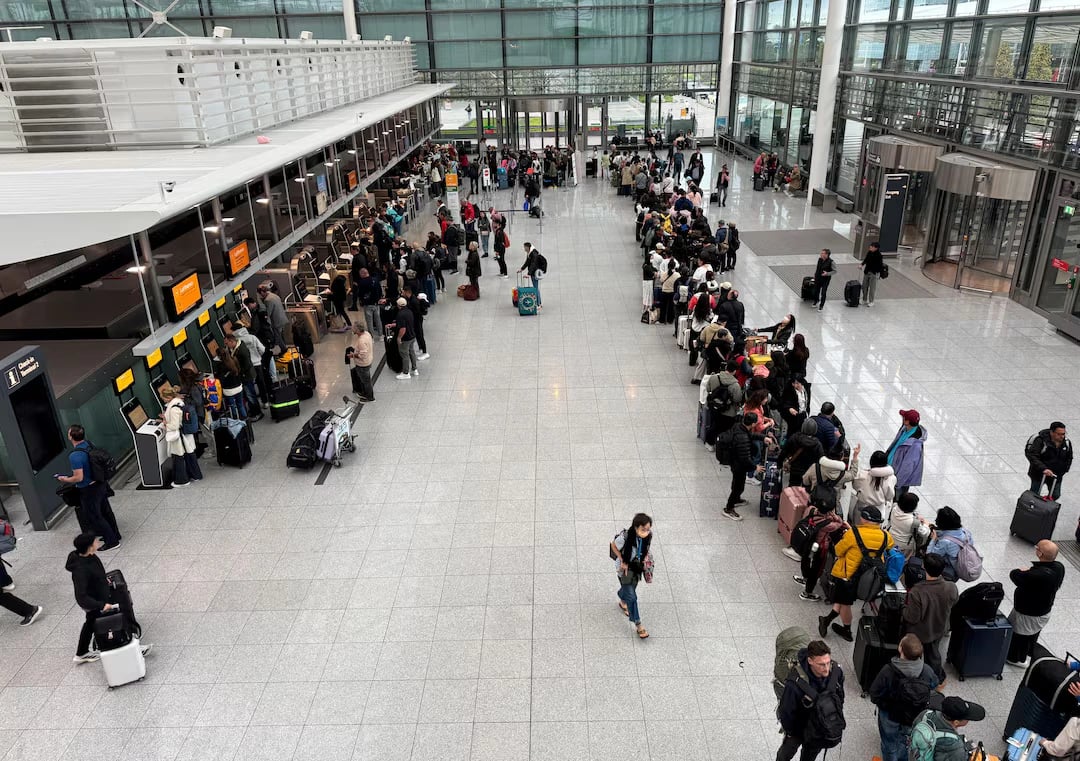 Grounded aircraft at Munich Airport after reported drone sightings