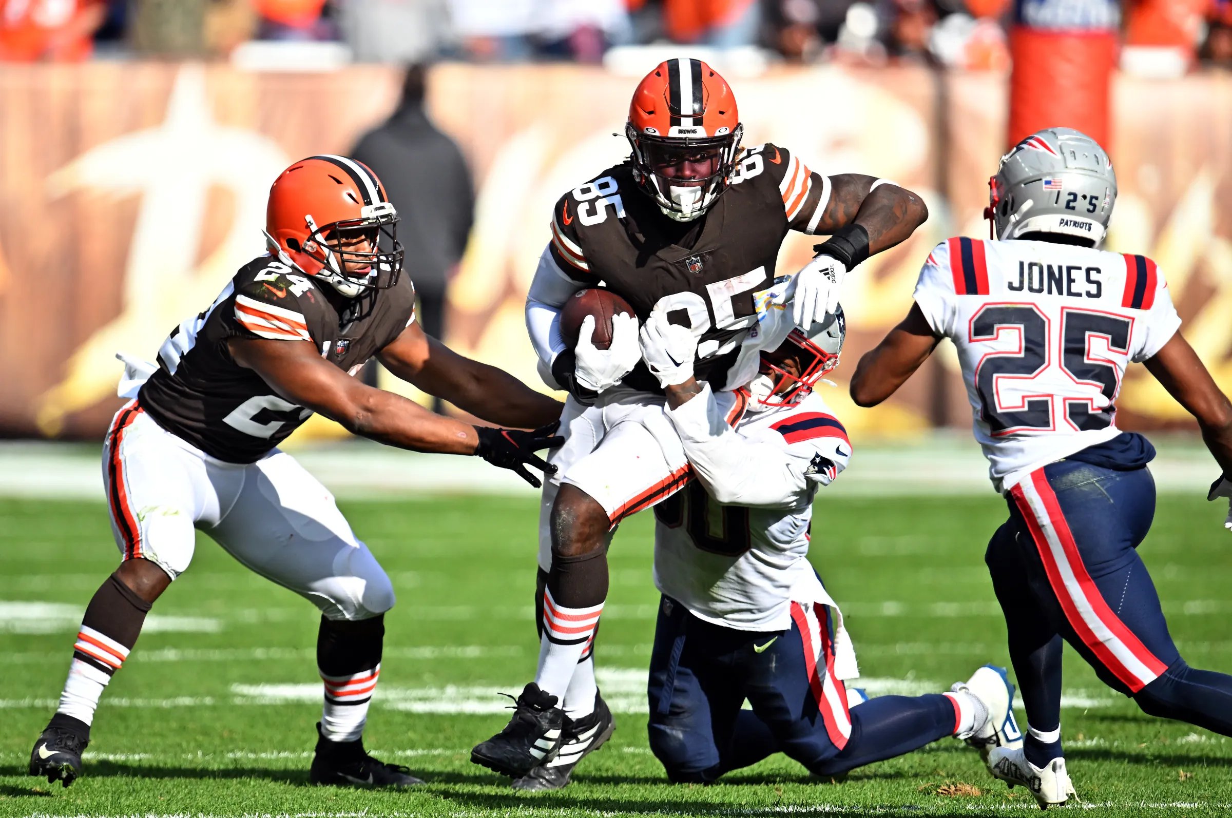 Cleveland Browns vs Denver Broncos match player stats: Jameis Winston 497 yards, Jerry Jeudy 235 yards, defensive pick-sixes