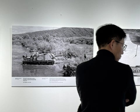 Historic Liberation exhibition at Chungdam Gallery in Seoul