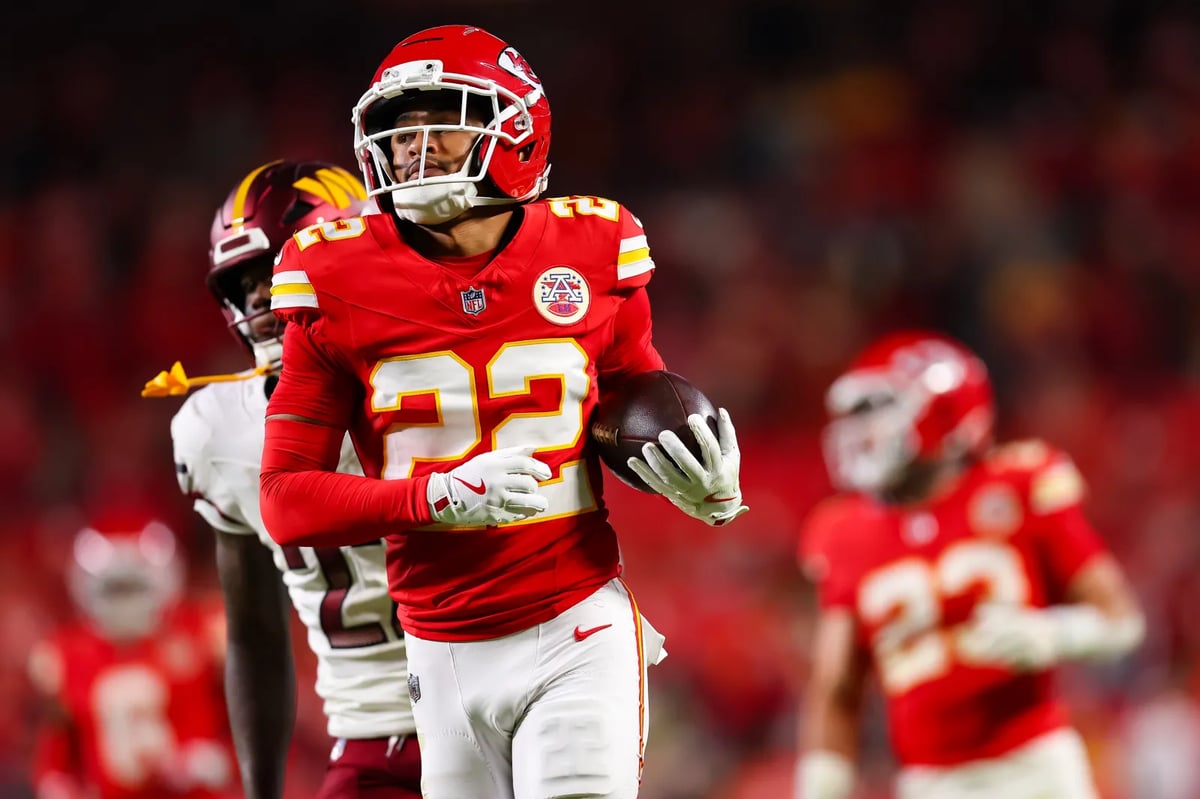 Trent McDuffie fined by NFL for facemask on Colts TE Tyler Warren Week 12