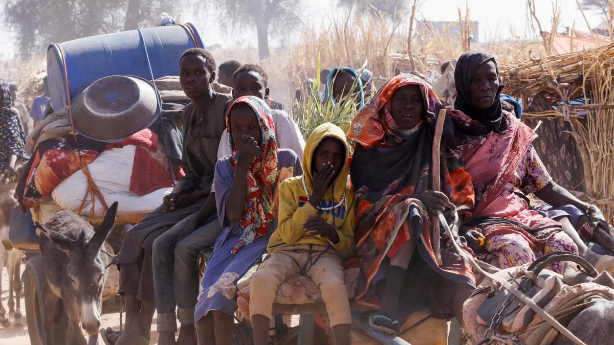 Displaced Sudanese civilians amid conflict in 2025 civil war