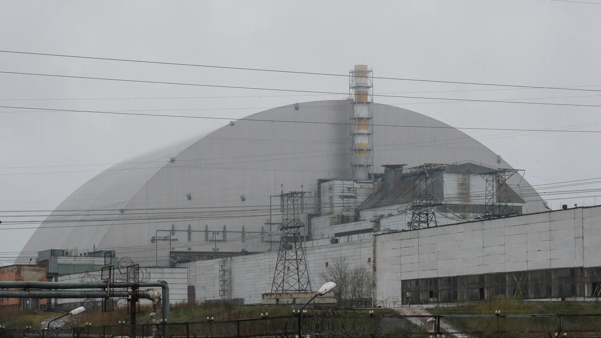 Chornobyl Nuclear Shield Fails - IAEA Warning Day 1382 IAEA warns Chornobyl protective shield damaged Day 1382 Ukraine war