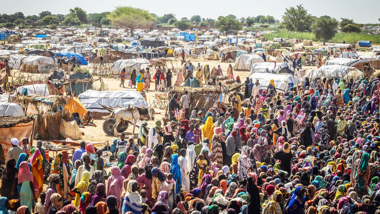 750K refugees Chad RSF El Fasher siege Sudan civil war famine crisis
