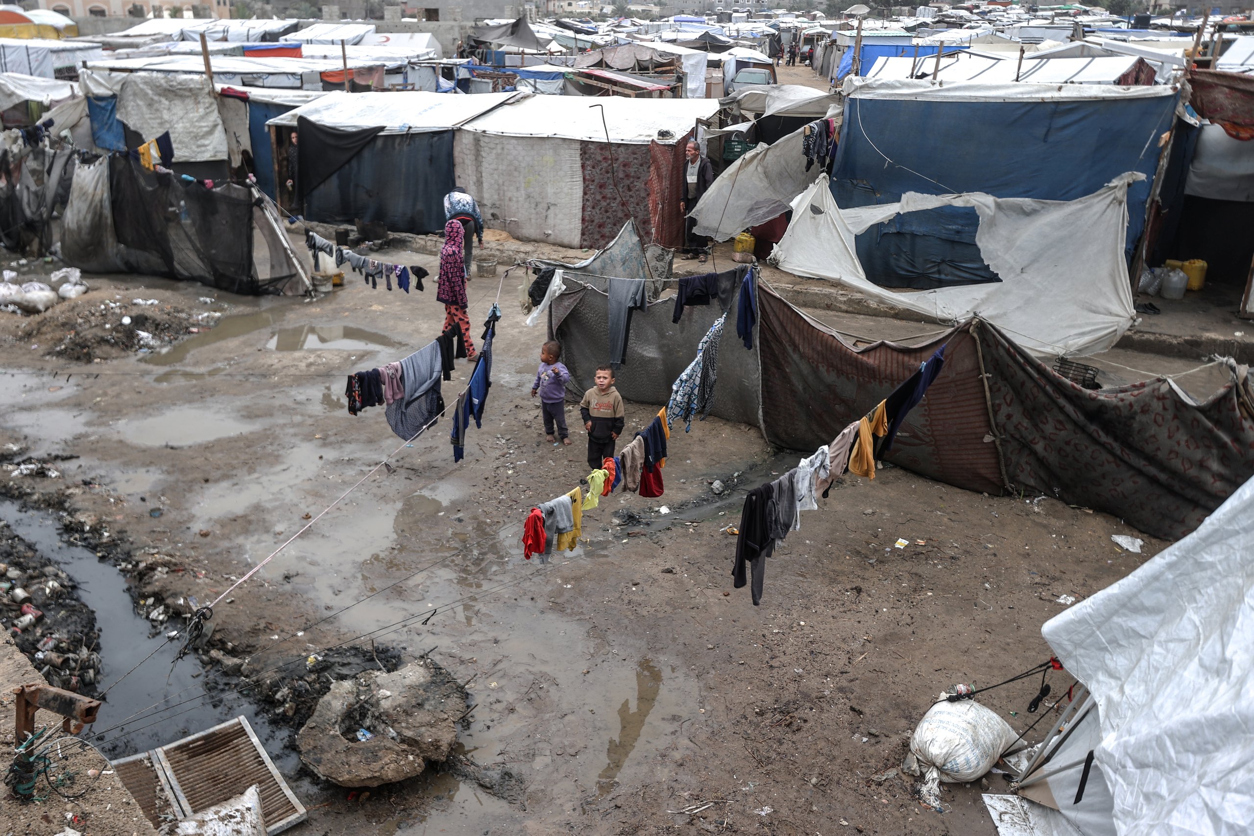 Gaza tent camps drown in Storm Byron floods as Netanyahu begs Trump for bombs