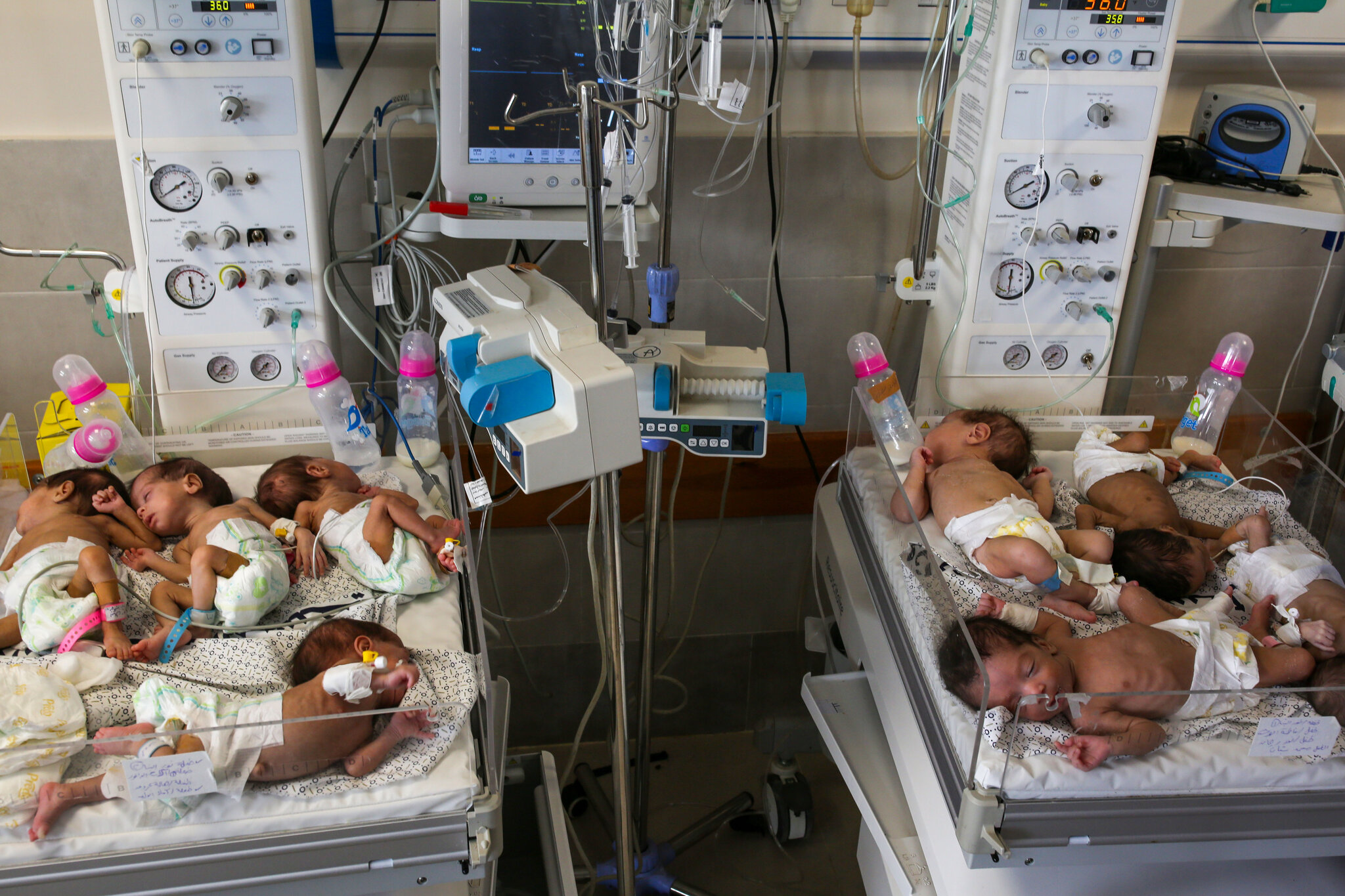 HRW: Gaza Babies Die in Incubators from Ceasefire Breaches Gaza premature babies one incubator due Israel violations HRW