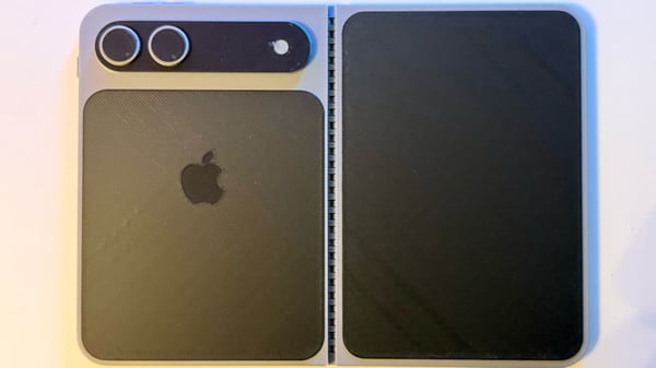 iPhone Fold 3D printed mockup 7.8-inch creaseless display leaked 2026