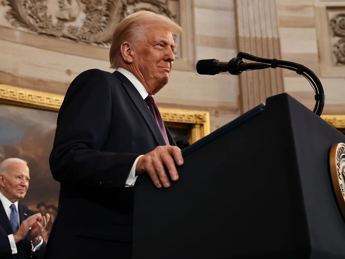 Trump DOT waives Southwest Airlines $11M fine 2022 holiday meltdown scandal