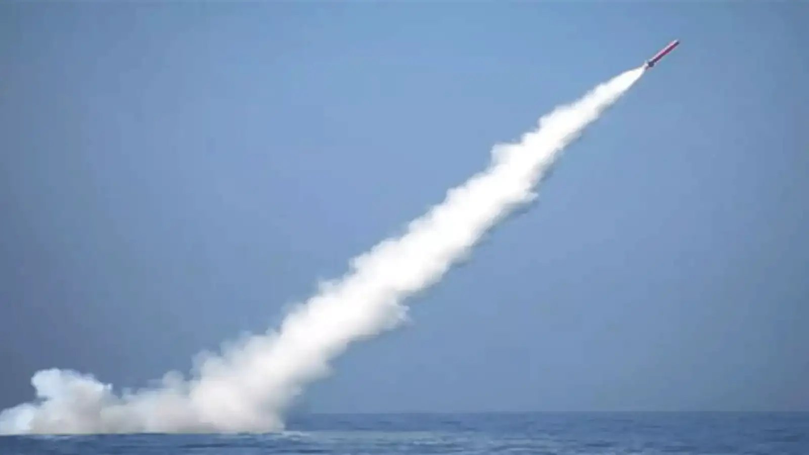 Type 055 Wuxi VLS: YJ-20 Hypersonic Cold Launch Sequence Type 055 destroyer Wuxi vertical launch system firing YJ-20 hypersonic missile cold-launch