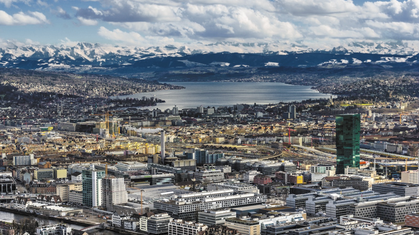 Zurich skyline illustrating why the city ranks as the world’s most expensive in the 2026 Cost of Living Index