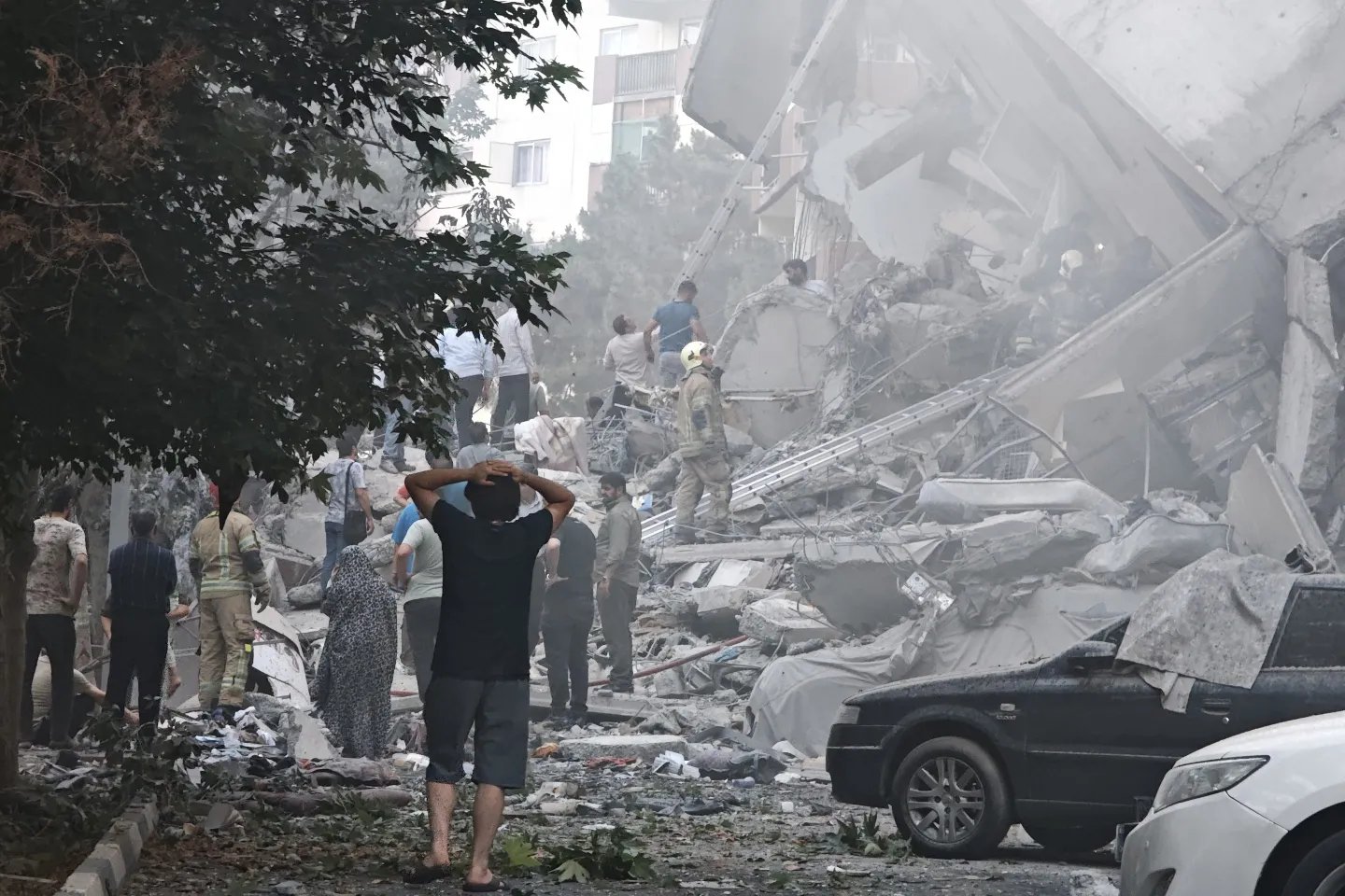 Damage in Tehran after Israeli airstrikes during Iran war
