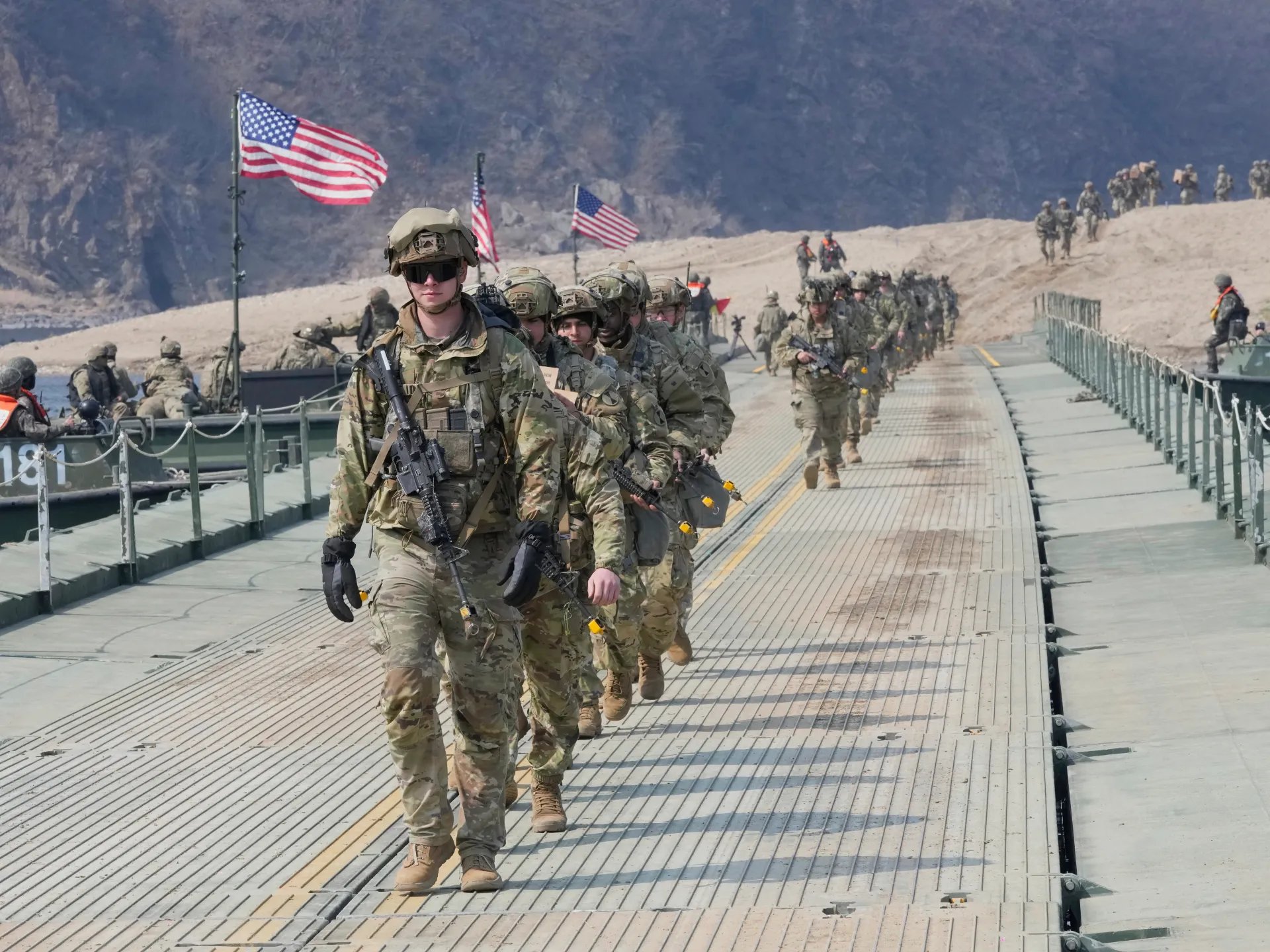 US troops deployed in Middle East as fears grow over Iran ground war and IDF avoiding direct invasion