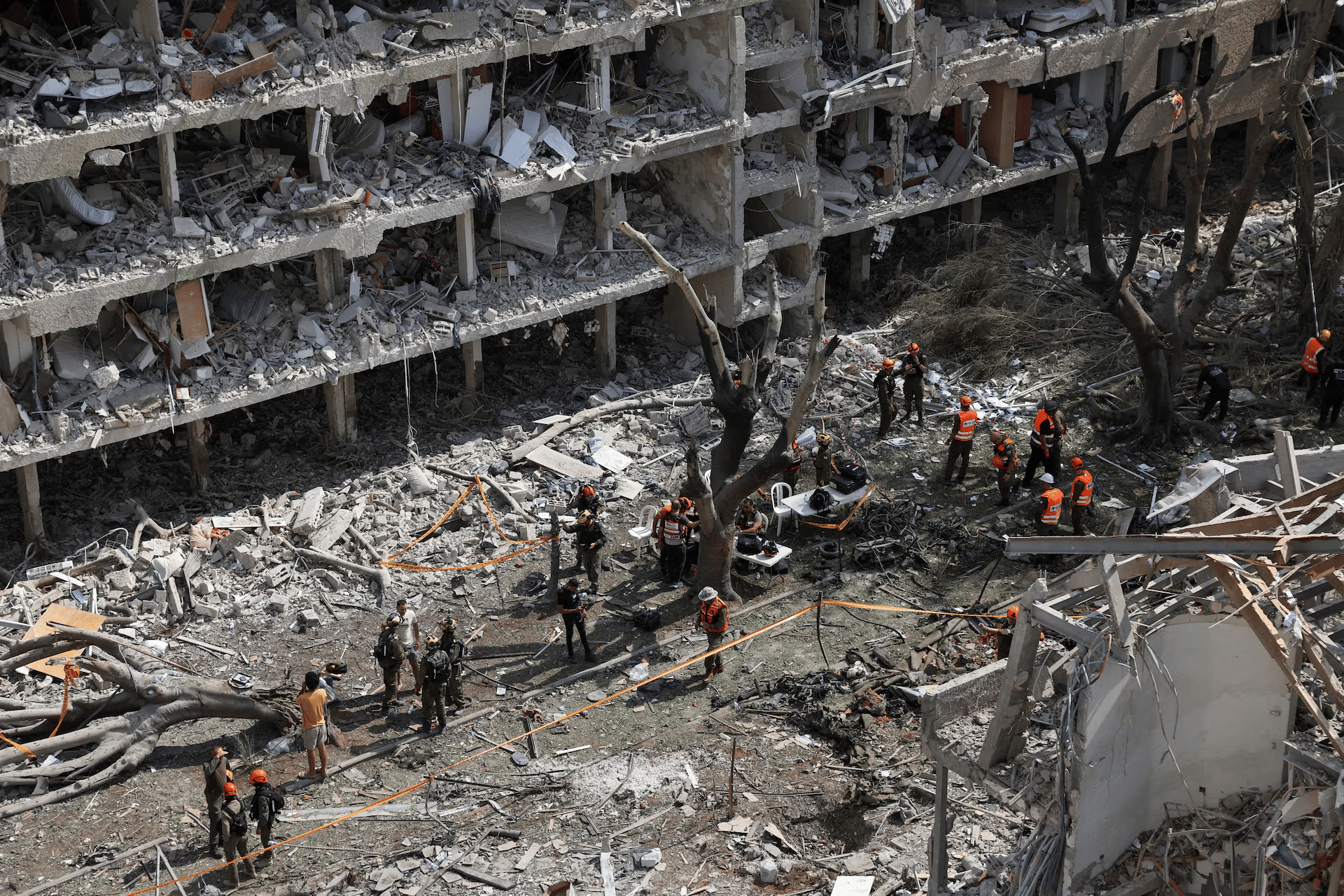 Israel missile damage in Tel Aviv after Iran retaliation during Israel attacks Iran war