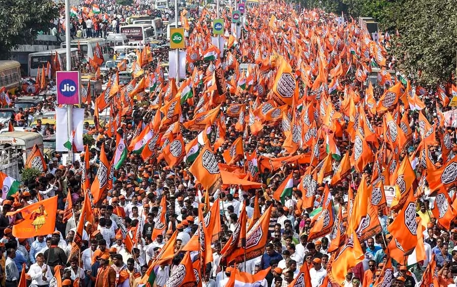 MNS supporters protesting for Marathi identity in Mumbai streets