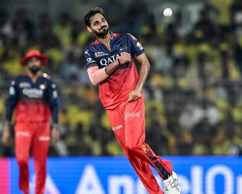 Bhuvneshwar Kumar celebrates 200th IPL wicket during RCB vs CSK IPL 2026