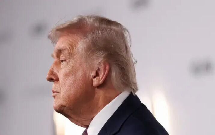 Wall Street traders react as oil prices fall after Trump Iran ceasefire amid ongoing Middle East tensions